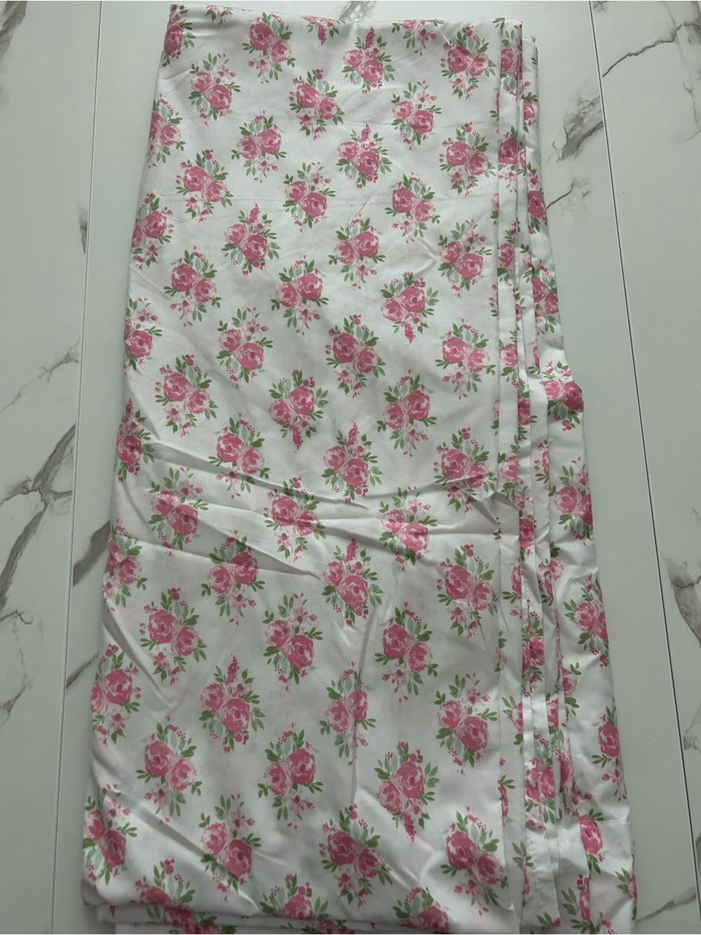 Floral Pink Rose Bedding Set - Classic Floral Print - Picture 4 of 16